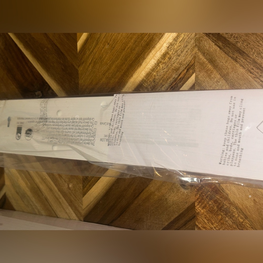 Jasco White LED Light Fixture 18 inch Direct Wire on/off switch - Picture 6 of 11